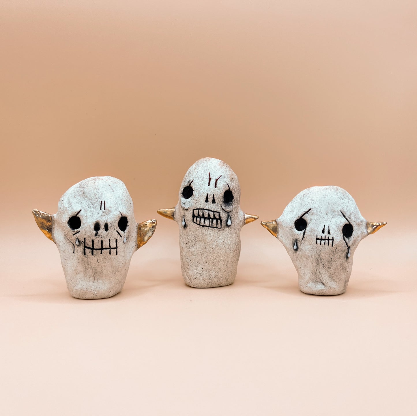 Wants a Friend Flying Skull