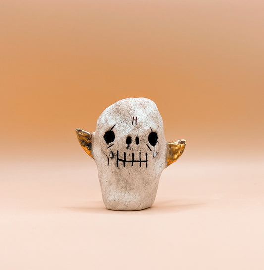 Wants a Friend Flying Skull